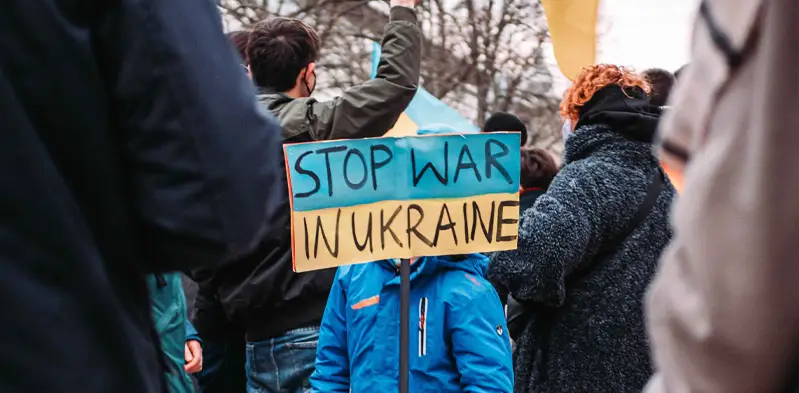 Quién es el tercero que camina siempre a tu lado